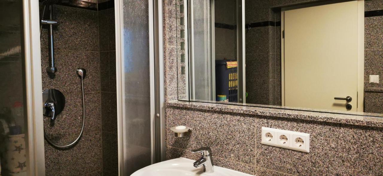 Tolle, gemütliche, voll möblierte 3 Zimmer Wohnung. Baden-Baden Exterior foto